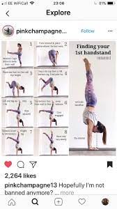 Start today and improve your skills. Finden Sie Ihren Handstand Finden Handstand Ihren Sie Sportlich Yoga Handstand Handstand Yoga Fitness