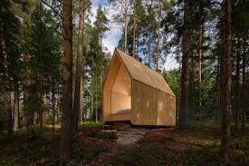 Built by kentucky manufacturers and builders. This Sustainable Cabin Glows Like A Candle Was Built Using Cross Laminated Timber Yanko Design
