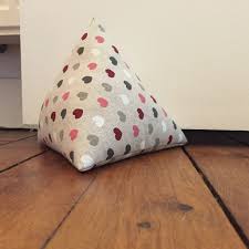 Realiser Un Cale Porte Berlingot En Couture Avec Une Chute De Tissu Et Du Riz Sable Lentille Petite Couse Tuto Couture Berlingot Cale Porte Chute De Tissu