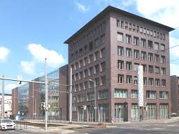 Auf 4 etagen finden sie in dresdens größter buchhandlung bücher aus allen sortimentsbereichen, aber auch ereader, dvds, hörbücher, kalender, spiele, fanartikel und geschenkideen. Haus Des Buches Leipzig Wikipedia