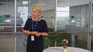 На міжнародних рейсах було перевезено 906 тис. Gendirektor Mizhnarodnogo Aeroportu Lviv Tetyana Romanovska Ya Ocinyuyu Potencial Lvova V P Yat Visim Miljoniv Pasazhiriv U Vidpustku Deshevi Podorozhi Do Najcikavshih Kutochkiv Svitu