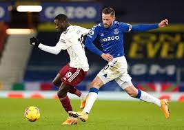 В первом круге турнира «эвертон» обыграл «арсенал» со счётом 2:1. Lab3n7jcymgbom