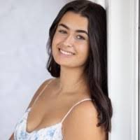 Taylor Morris's Instagram, Twitter & Facebook