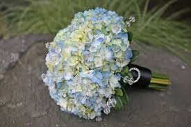 White flowers bring beauty because of their simplicity. Best Flowers For A Wedding Bouquet Arabia Weddings