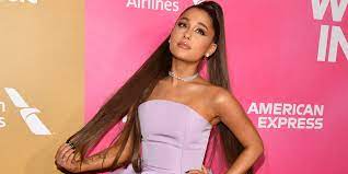 Our december cover girl, who's now known for her honey blonde highlights, has officially returned to her brunette roots. Ariana Grande Wore Her Hair Down Again And Fans Are Freaking Out Allure