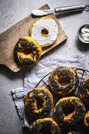 Black And White Bagel Flavor Black Sesame Covered Chewy Turmeric Bagels Use Your Noodles Recipe Savoury Baking Turmeric Chewy