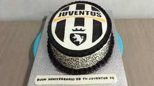 We not only strive to make cakes that look amazing, it is equally important that the experience is amazing to the taste buds as well. Fc Juventus Cake Logo Buttercream Transfer Youtube