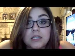 Xee Her's Instagram, Twitter & Facebook