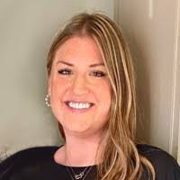 Tara Hawkins's Instagram, Twitter & Facebook