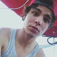 Stream Mia Villalobos music