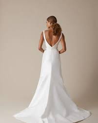 We provide you with the lastet and the lace wedding dress scoop neck sleeveless satin net lace up bridal dress with beads. Plunge Neck Wedding Dresses Gowns Low Neck Wedding Dresses
