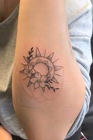 Tattoo Artist Melissa Alexandra Studio Maxx St John S Nl Tattoos Sun With Flowers Tattoo Tattoo Artists
