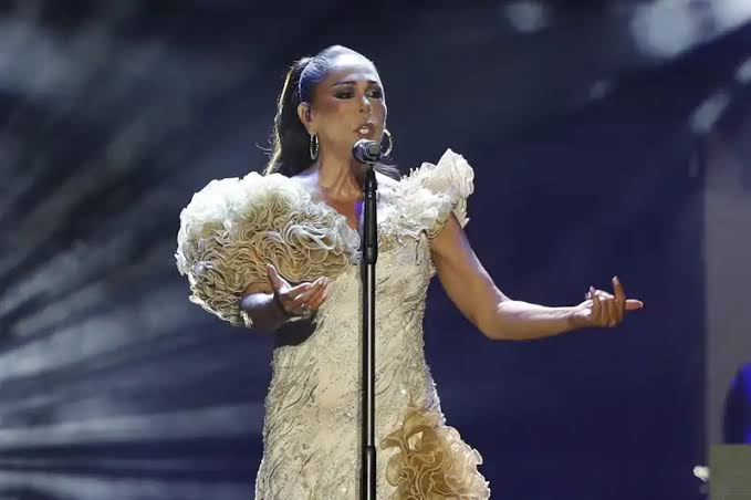 Isabel Pantoja dedica unas palabras a Lola García tras bailar con ella en  su concierto de La Palma: "Un fuerte aplauso para la maestra. Muchísimas  gracias de todo corazón. Gracias, mi vida"