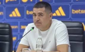 ¿Llega a Boca? El delantero sorpresa que llamó Juan Román Riquelme
