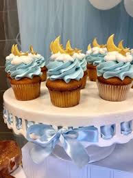 Twinkle Twinkle Little Star Shower Baby Babyshowerthemes Babyshowerideas Babyshowerdeco Moon Baby Shower Baby Shower Cupcakes Twinkle Twinkle Baby Shower