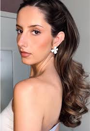 Glinda Inspired Half-Up Half-Down Bridal Hairstyles