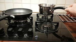 Zanussi cookers including gas, electric and dual fuel cookers in a range of sizes and styles. Zanussi Gas On Glass Hob Zgo75524ba Pan Supports Issue Youtube