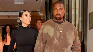 Kim kardashian west and kanye west now have four children together. Kim Kardashian Y Kayne West Comparten Noticias De Su Bebe Averigua Su Nombre