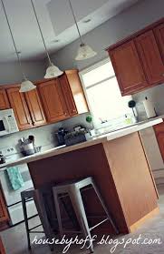 21 Trendy Oak Kitchen Cabinets Wall Color Decor In 2020 Grey Kitchen Walls Honey Oak Cabinets Kitchen Wall Colors