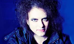 Robert Smith canta en "Girls Float † Boys Cry" de ††† (Crosses) a dueto con  Chino Moreno