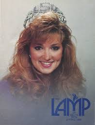 Deona Martin's Instagram, Twitter & Facebook