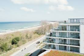 Von der spitze habt ihr einen schönen blick auf meer und strand. Heiraten Am Ostseestrand Tipps Fur Trauung Location Fraulein K Sagt Ja