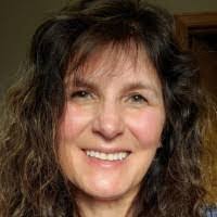 Kelly Hoffner's Instagram, Twitter & Facebook