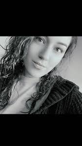 Happy birthday to meee and all my birthday twins. 😘 33 today! 🎉🥳