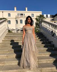 Priyanka Chopra S Light Lavender Dress And Hat For Prince Harry And Meghan Markle S Royal Wedding Evening Dresses Prom Priyanka Chopra Dress Prom Dresses Long (jonas took chopra to his cousin's wedding in june, and later that month, she brought him to india to meet her mother). priyanka chopra dress prom dresses
