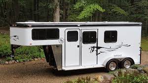 One of the top brands among horse owners, 4 star delivers quality and safety with every model. Horse Trailer Pricing