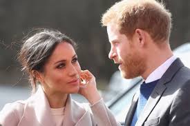Meghan markle (la duquesa de sussex), ha llevado un impresionante velo de organza de cinco metros de largo. Todo Sobre La Boda Real Del Principe Harry Y Meghan Markle
