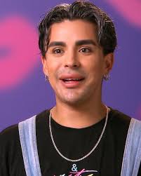 I don't know what it is with all these queens choosing to be so explicit on every #transformationtuesday photo! Videoland Envy Peru Over Lastige Jeugd Drag Race Holland Facebook