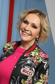 Her birthday, what she did before fame, her family life, fun trivia facts, popularity rankings, and more. Helena Vondrackova A Tiskovy Den V Helena Vondrackova Oficialni Fanklub Facebook