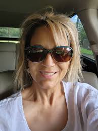 The perfect tousled brunette bob with a little edge. 💫