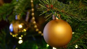 Weihnachtsbaum brauchtum ursprung entstehung vom christbaum baumbehang silberlametta. Weihnachtsbaum Todsunden So Verhindern Sie Einen Kahlen Weihnachtsbaum Chip
