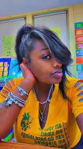 Catherine Lott's Instagram, Twitter & Facebook