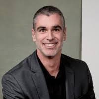 Lana Willard's Instagram, Twitter & Facebook