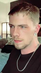 Michael Wills (@mickeyswade95)