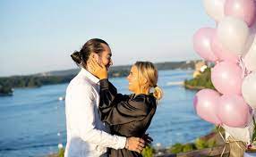Jul 03, 2021 · det var varmt i mötet mellan ifk norrköping och malmö ff i allsvenskan. Nhl Wives And Girlfriends Congratulations To Mika Zibanejad And Irma Helin