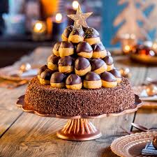 Weihnachten ist die zeit, in der wir im kreise der familie und mit freunden nach herzenslust schlemmen und genießen. Weihnachtstorte Weihnachtskuchen Rezepte Desserts Zu Weihnachten