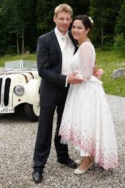 Videos zu sturm der liebe | maja von thalheim und florian vogt eint ihre liebe zur natur. Sturm Der Liebe Die Traumpaare Von Staffel 1 Bis 6 Gala De