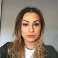 Danielle Breslin's Instagram, Twitter & Facebook