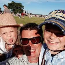 Iain Steele (@Ihsteele73)