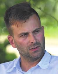 Samorządowcy przeciw ograniczaniu pogotowia