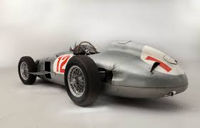 Mercedes Benz W196r Mercedes Benz Mercedes Classic Racing Cars