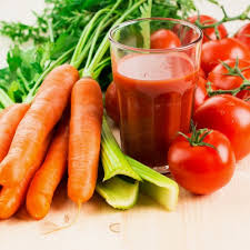 Selain dimakan langsung, tomat diolah menjadi jus. Ingin Kulit Jadi Segar Dan Sehat Tambahkan 10 Rekomendasi Jus Kecantikan Ini Dalam Asupan Harianmu
