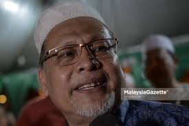 1Media.My: UMNO tidak ada pengalaman dengan DAP, Azalina boleh cakap apa  saja