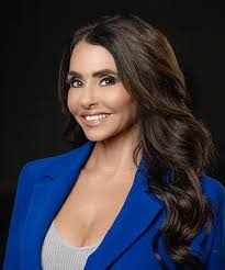 Stacey Isaacs's Instagram, Twitter & Facebook