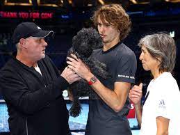 Stecher wuchs in rosenheim auf, sein vater war in der wirtschaft tätig, seine italienische mutter war dolmetscherin. Tennis Alexander Zverev Zur Bedeutung Von Vater Und Ivan Lendl