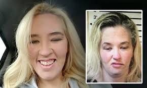 From not to hot star explains why being 165 pounds wasn't right for her and the vision problem she's facing. Mama June Attempts To Regain Her Family S Trust After Not Seeing Them For A Year Daily Mail Online